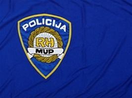 Slika PU_I/policija grb i zastava.bmp